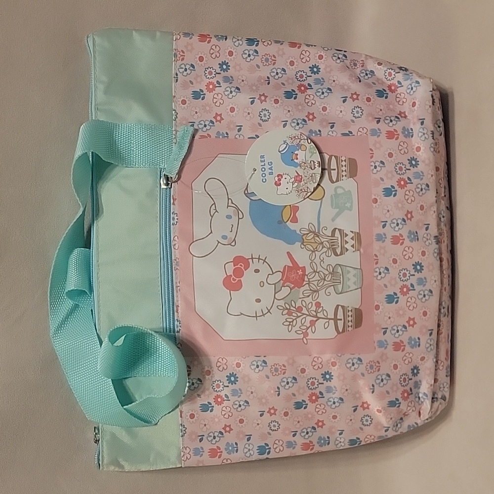 NEW Hello Kitty cooler lunch bag Sanrio Loot Crate